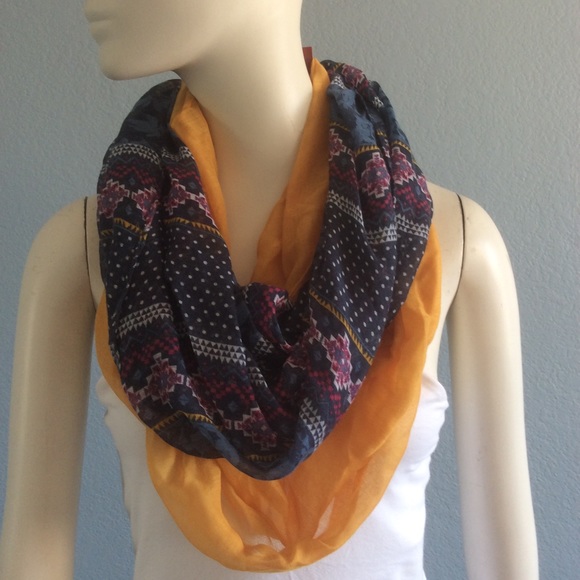 Infinity Scarf 2Pack!! - Picture 1 of 1